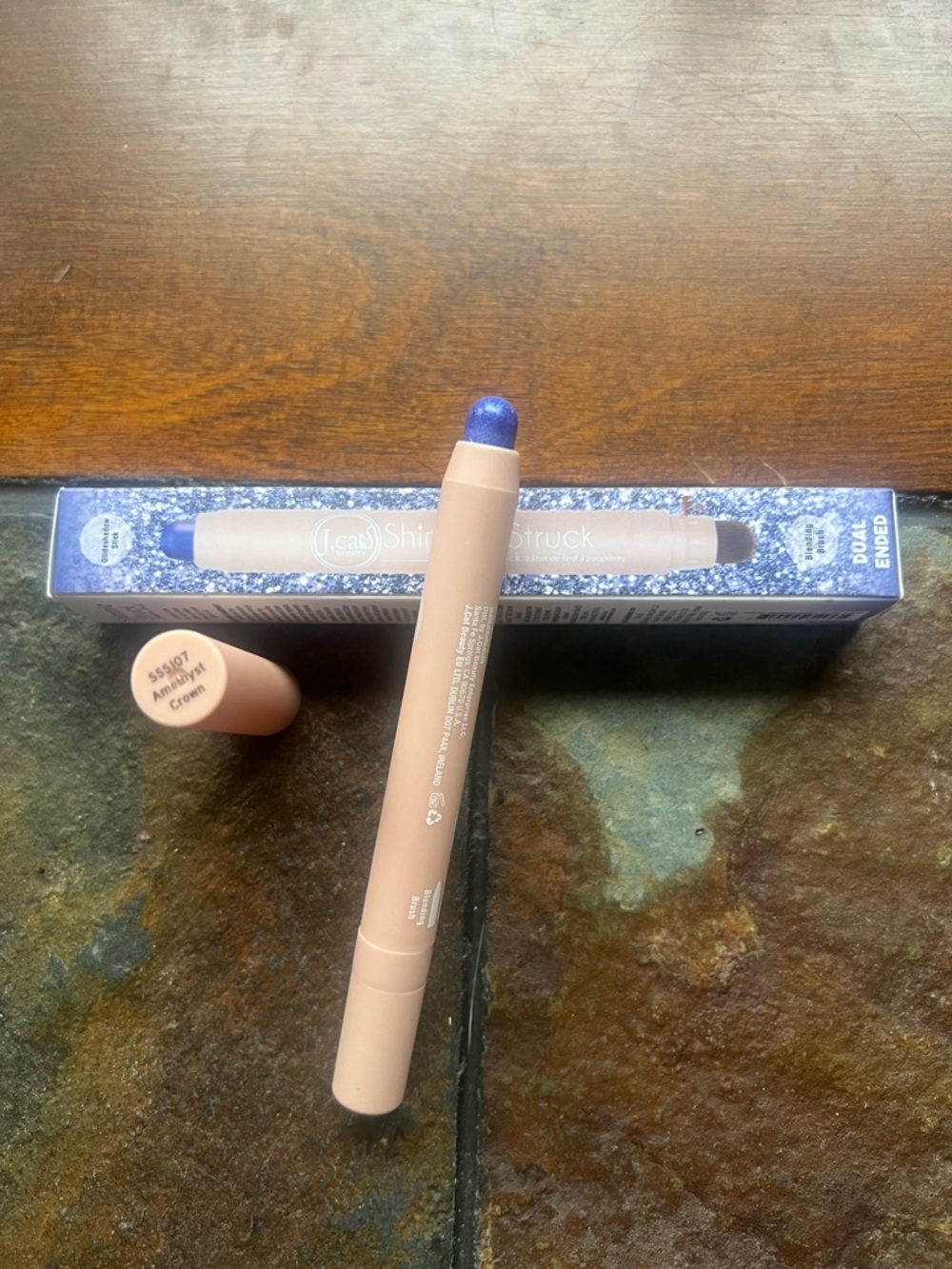 jcat Shimmer Struck Dual-Ended Eyeshadow Stick in Amethyst Crown - NIB